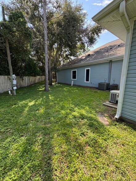 More Photos Of 2146 Alternate 19 N, Palm Harbor Office For Sale