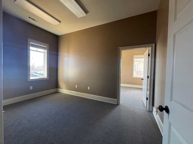 More Photos Of 110 Harmony Crossing, Eatonton Medical For Lease