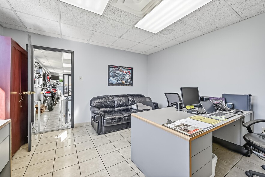 More Photos Of 3835 Mcbean St, Richmond Auto Repair For Sale