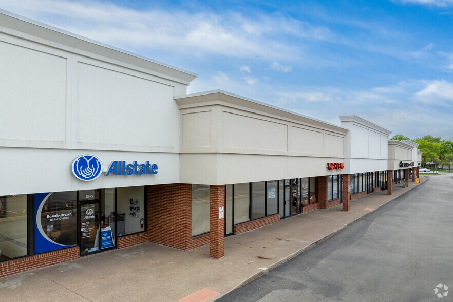 More Photos Of 1041-1073 Lake Cook Rd, Wheeling Storefront For Lease