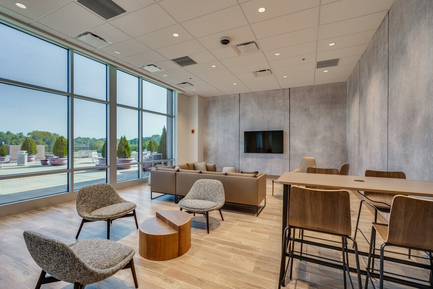 More Photos Of 26 Century Blvd, Nashville Office Residential For Lease