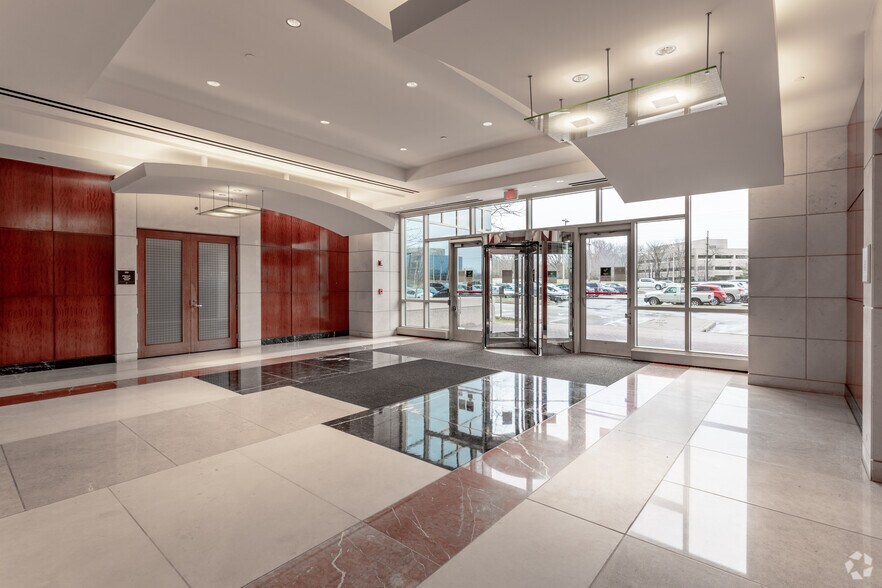 More Photos Of 10801 Mastin St, Overland Park Office For Lease