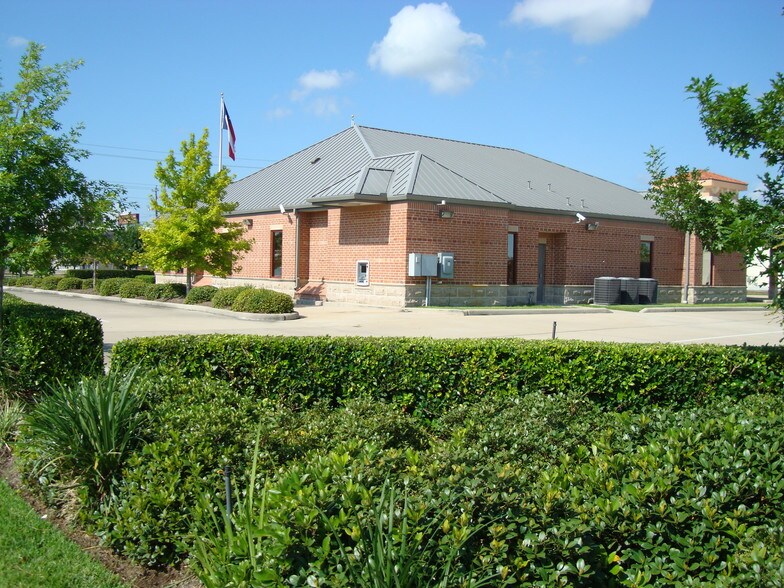 More Photos Of 12112 Bellaire Blvd, Houston Medical For Lease