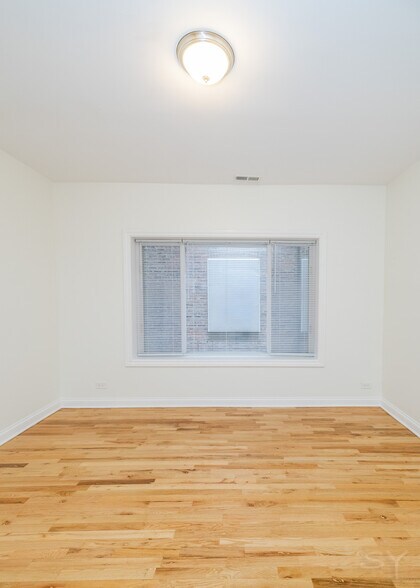 More Photos Of 6711 S Paxton Ave, Chicago Multifamily For Sale