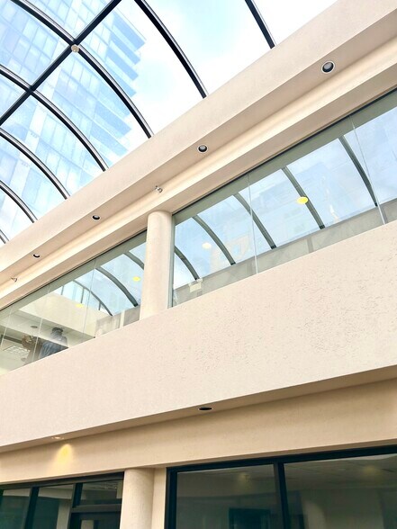 More Photos Of 4916-4922 Fairmont Ave, Bethesda Office For Lease