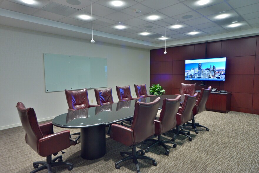 More Photos Of 10375 Richmond Ave, Houston Office For Lease