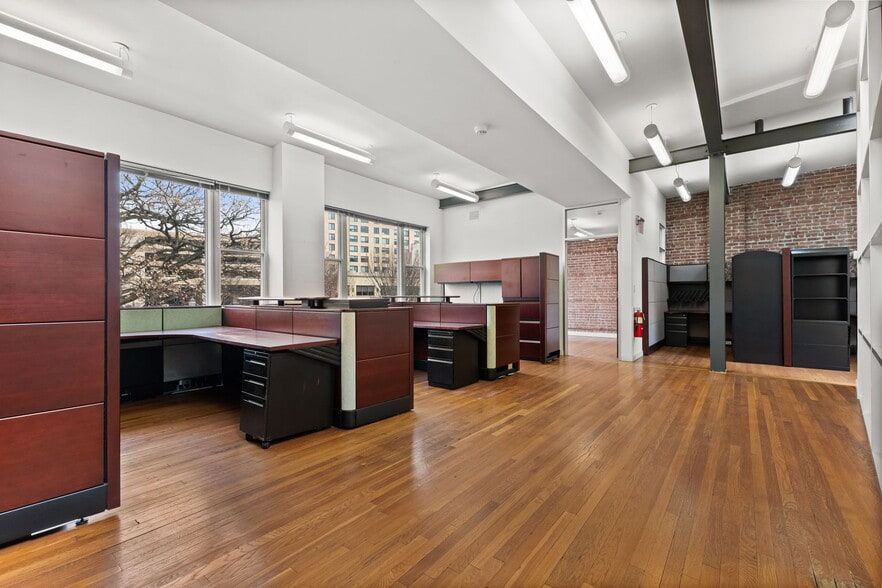 More Photos Of 953 Washington Blvd, Stamford Storefront Retail Office For Lease