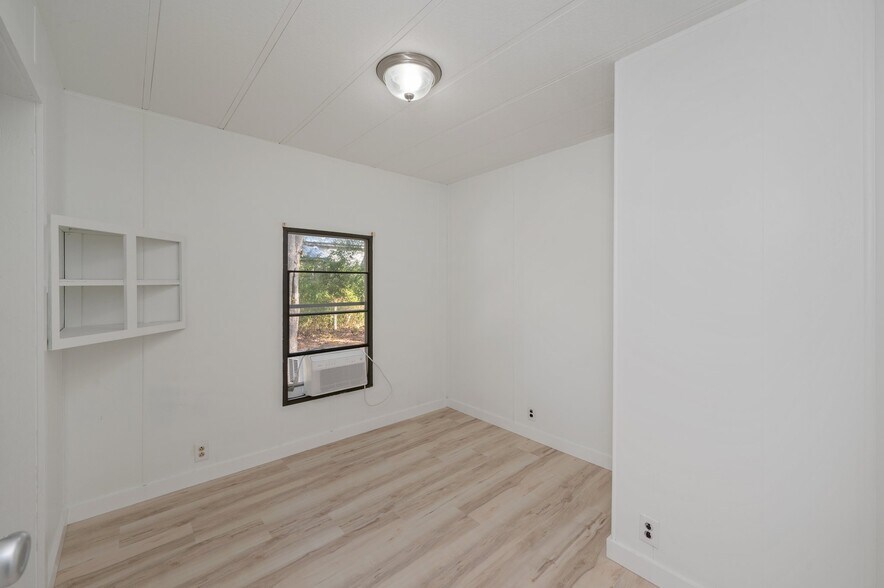 More Photos Of 341 Madison St, Freeport Multifamily For Sale