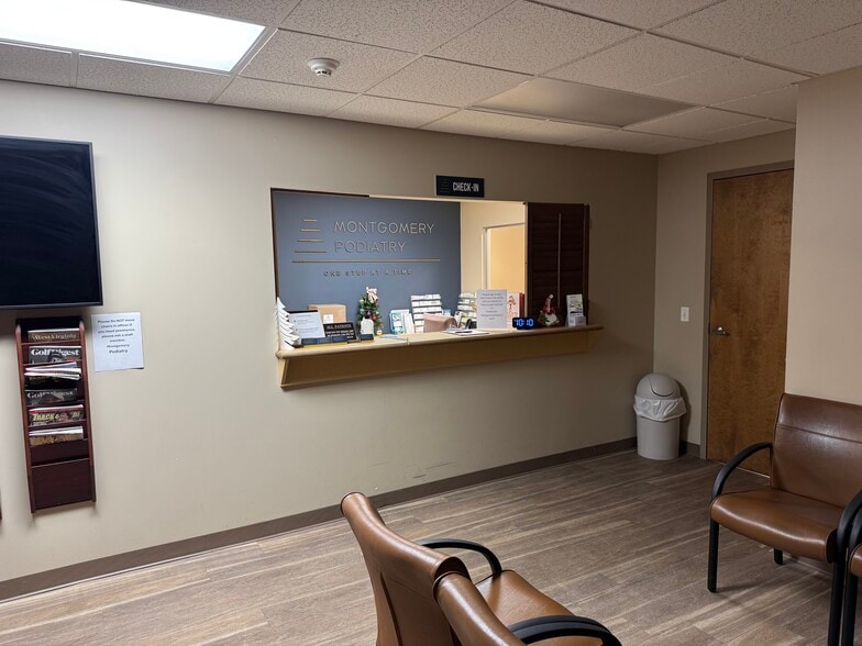More Photos Of 727 Welsh Rd, Huntingdon Valley Medical For Sale