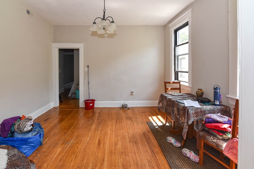 More Photos Of 2107-2111 Park Ave, Baltimore Apartments For Sale