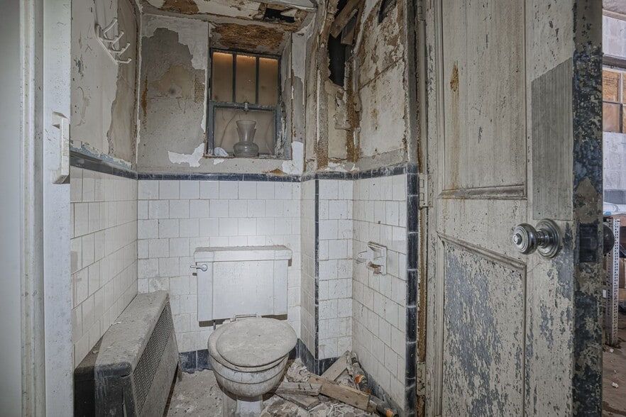More Photos Of 76 Providence St, Woonsocket Mixed Retail For Sale