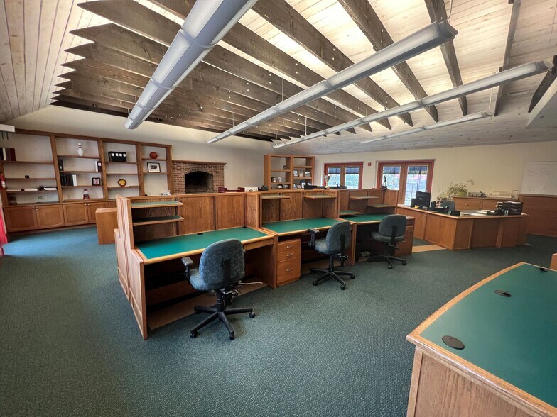 More Photos Of 381 Brinton Lake Rd, Thornton Office For Lease