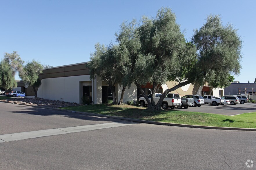 More Photos Of 3151-3157 N 34th Dr, Phoenix Warehouse For Lease