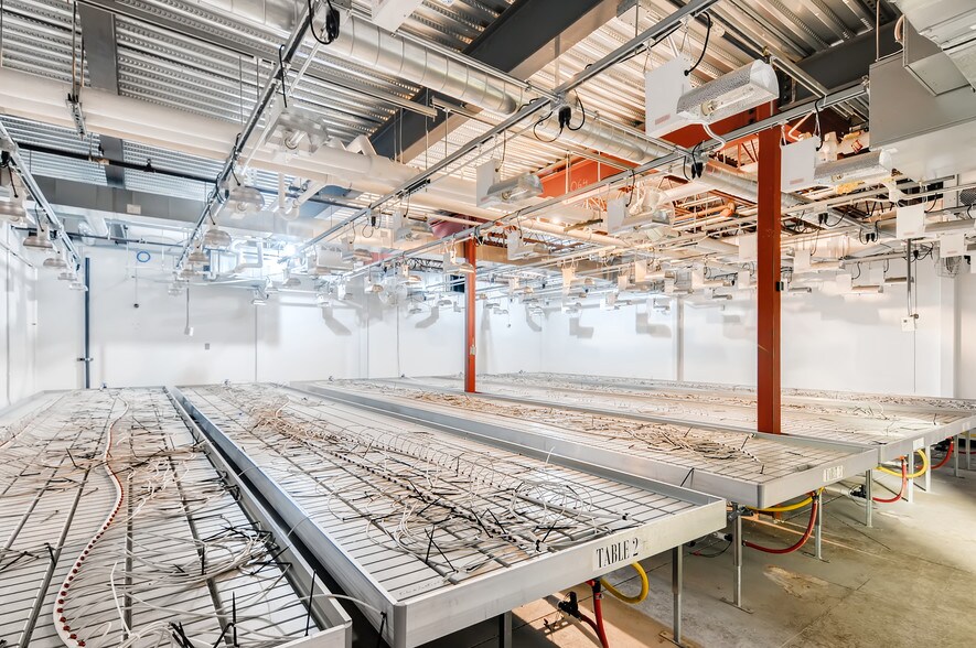 More Photos Of 5550 Joliet St, Denver Warehouse For Sale