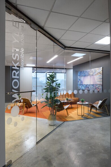 More Photos Of 7676 Hillmont St, Houston Office For Lease