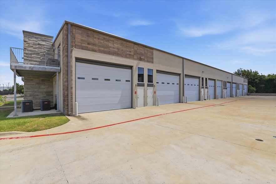 More Photos Of 6767 All Stars Ave, Frisco Showroom For Sale