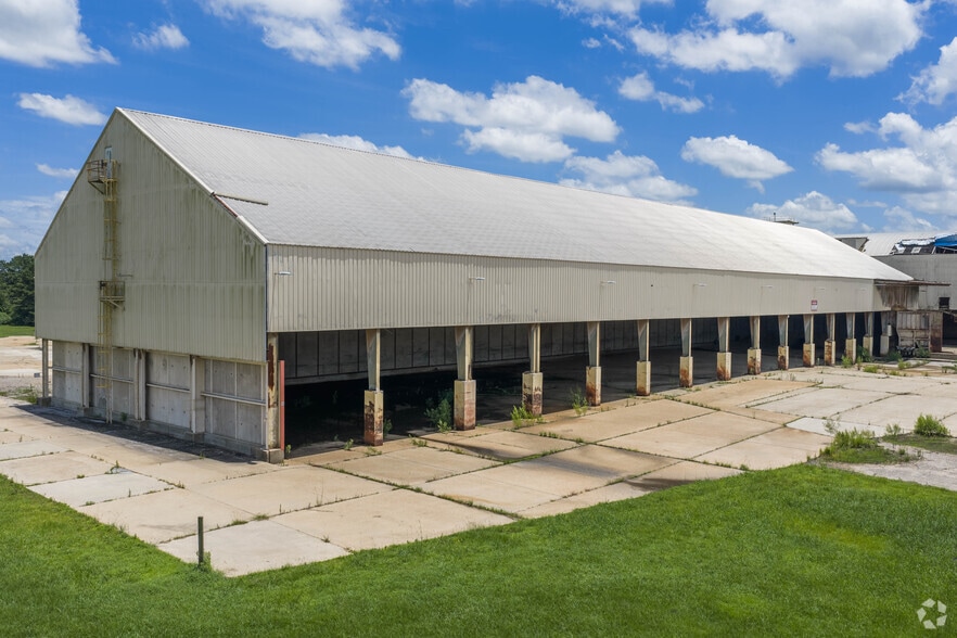 More Photos Of 105 Scr 25, Taylorsville Manufacturing For Sale