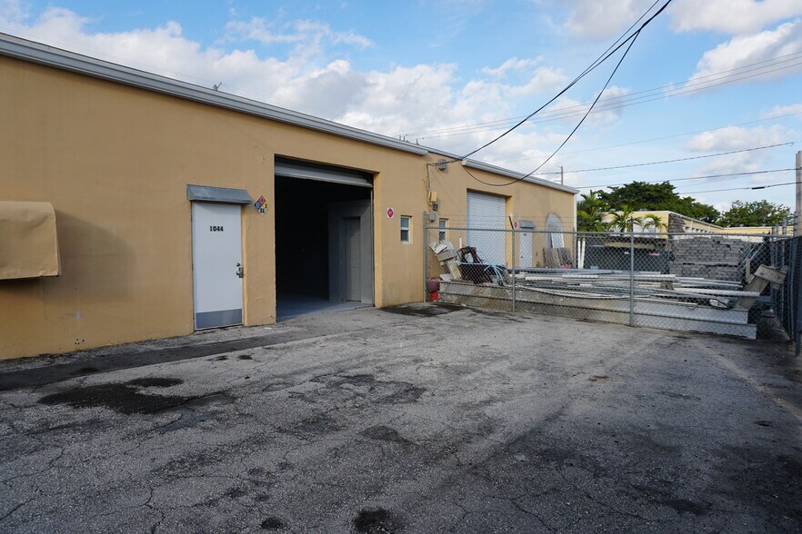 More Photos Of 1044 NE 44th St, Oakland Park Industrial For Sale