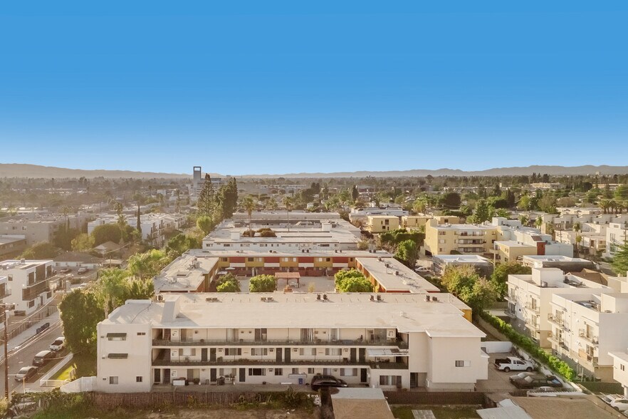 More Photos Of 11725 Gilmore St, North Hollywood Apartments For Sale