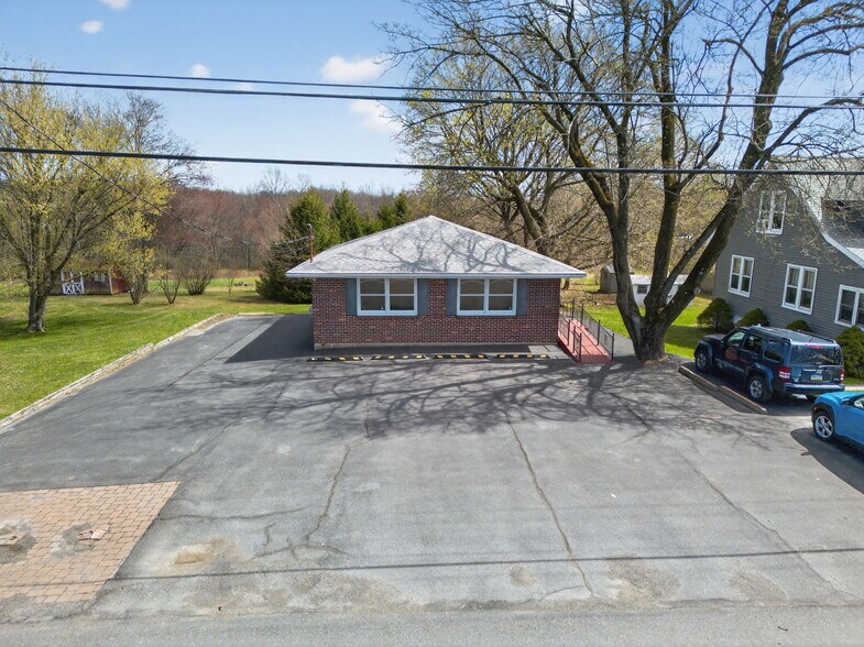 More Photos Of 6534 Sullivan Trl, Wind Gap Office For Sale