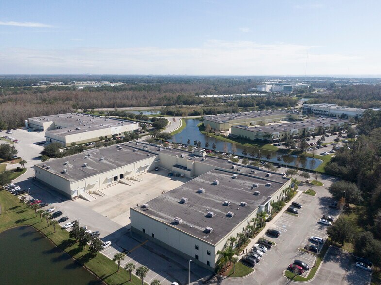 More Photos Of 720 N Brooker Creek Blvd, Oldsmar Flex For Sale