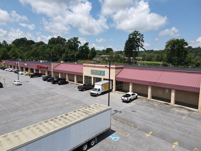 More Photos Of 5674 Highway 11 E, Piney Flats Unknown For Lease