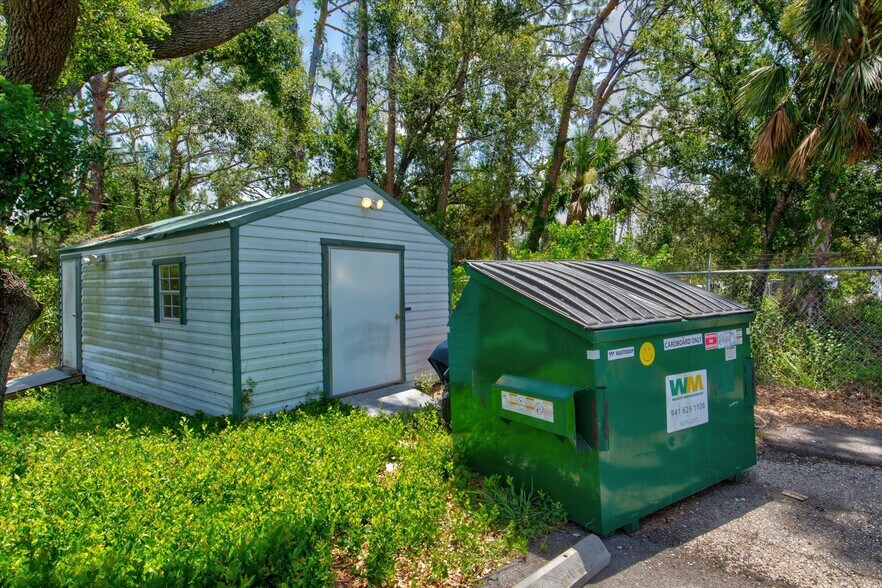 More Photos Of 340 Tamiami Trl, Port Charlotte Storefront Retail Office For Lease