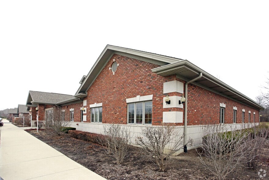 More Photos Of 16621 107th St, Orland Park Office For Sale