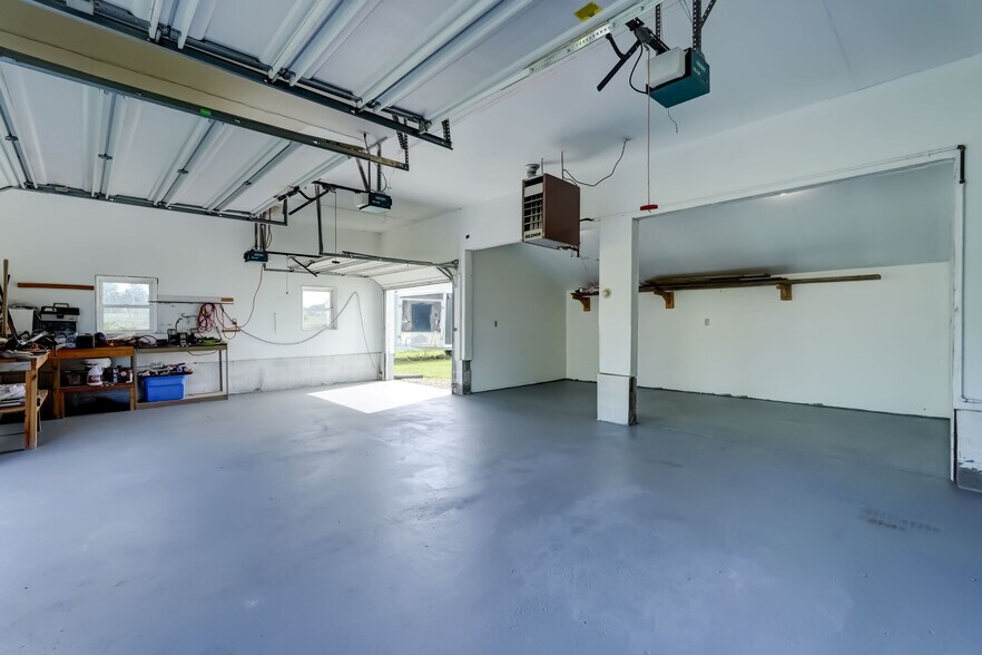 More Photos Of 1262 Fitzpatrick Rd, Auburn Specialty For Sale