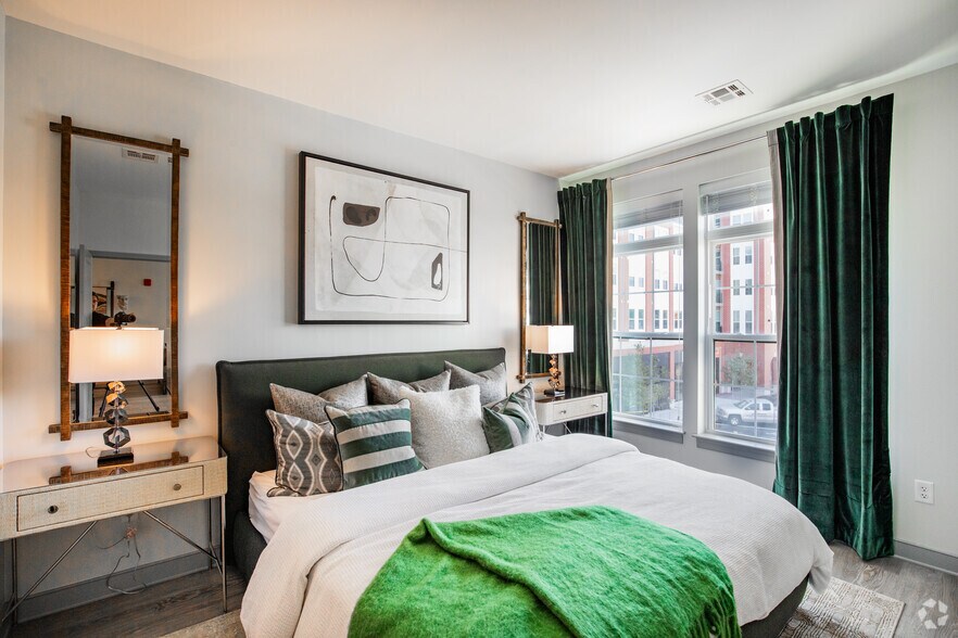 More Photos Of Union Ave @ Hawkins Ave, Ronkonkoma Unknown For Lease