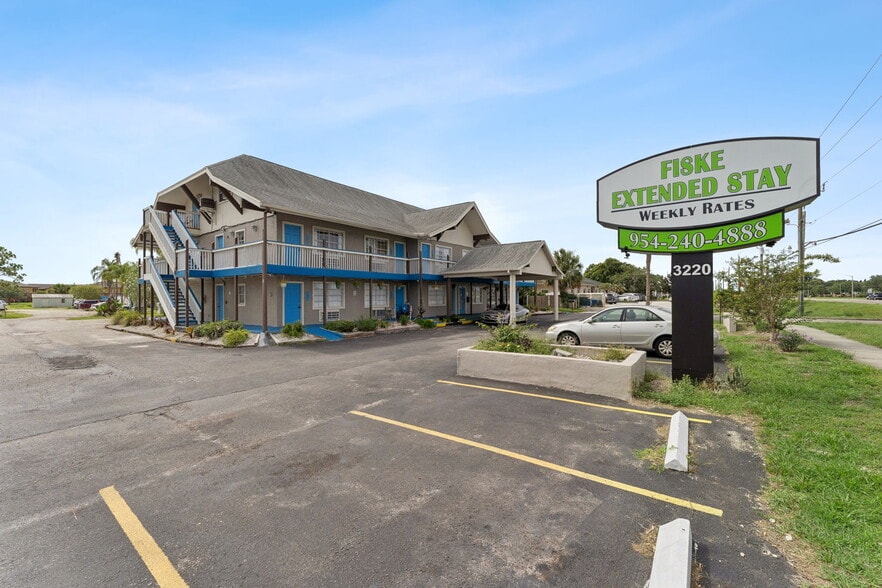 More Photos Of 3220 S Fiske Blvd, Rockledge Hotel For Sale