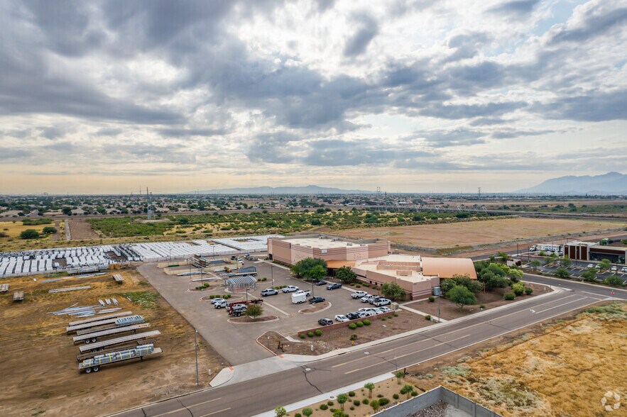 More Photos Of 1050 E Riley Dr, Avondale Warehouse For Sale