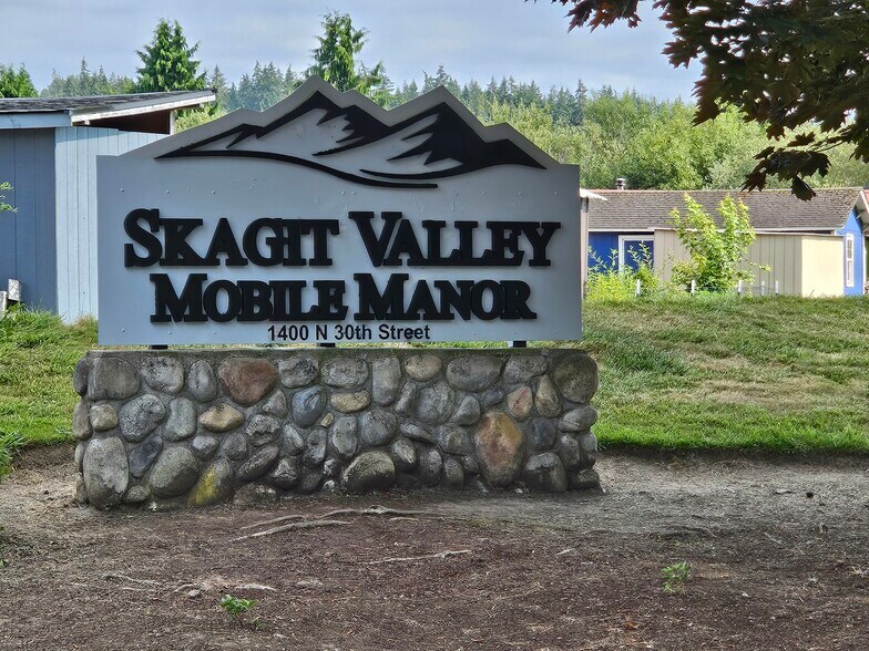 More Photos Of 3020 E College Way, Mount Vernon Land For Sale