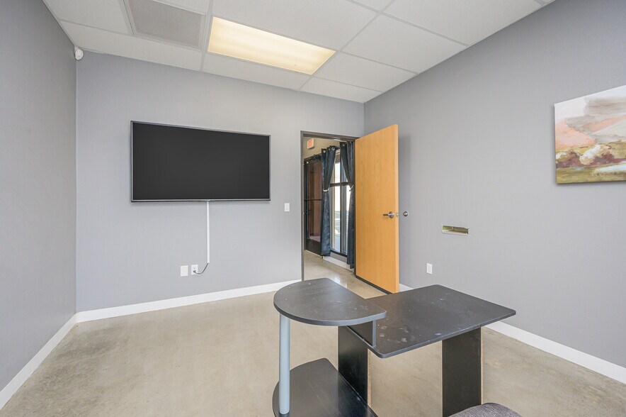 More Photos Of 1491 Palma Rd, Bullhead City Medical For Sale