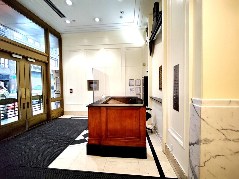 More Photos Of 226 W 37th St, New York Office For Lease