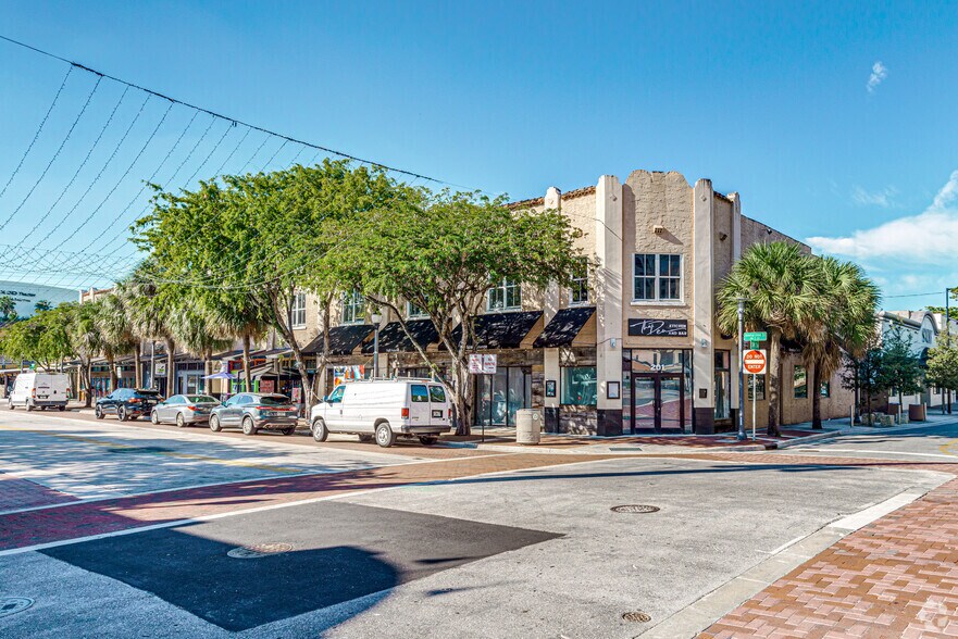 More Photos Of 201-217 SW 2nd St, Fort Lauderdale Office For Sale