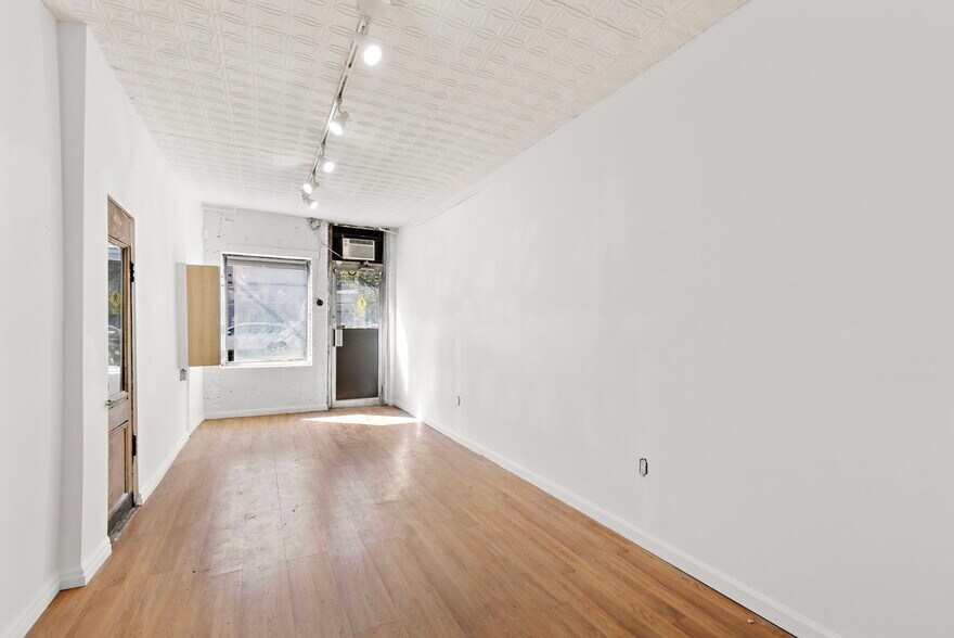 More Photos Of 304 Newark Ave, Jersey City Storefront Retail Office For Lease