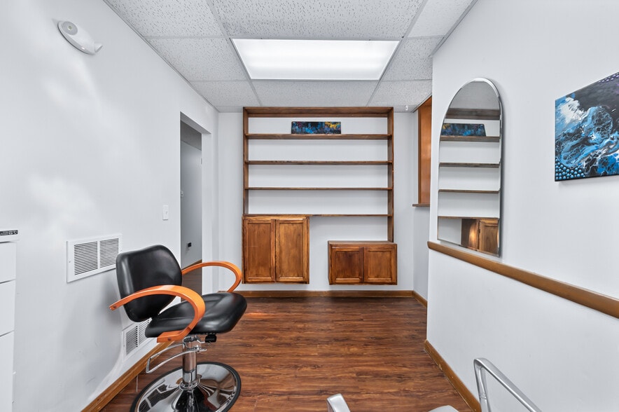 More Photos Of 5129 Liberty Ave, Pittsburgh Office Residential For Lease