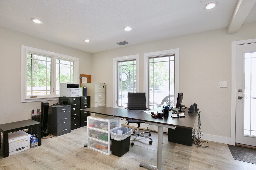 More Photos Of 1420 Seminola Blvd, Casselberry Industrial For Sale