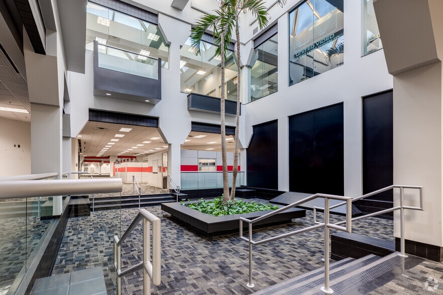 More Photos Of 7130-7140 S Lewis Ave, Tulsa Unknown For Lease