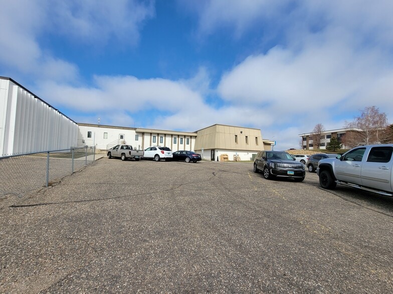 More Photos Of 4023 State St, Bismarck Medical For Lease