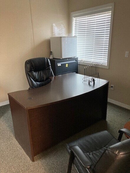 More Photos Of 600 SE Court Ave, Pendleton Auto Dealership For Sale