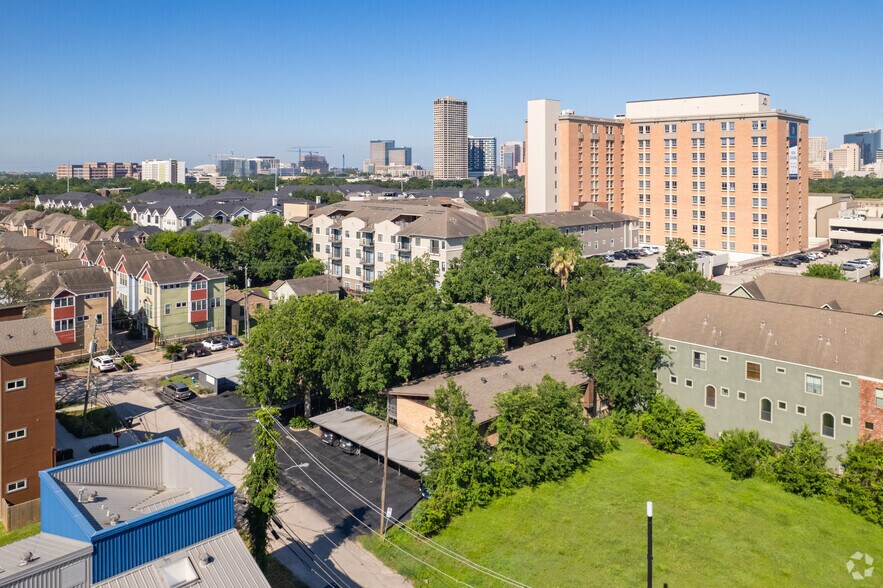6218 Gehring St, Houston, TX 77021 Apartments For Sale