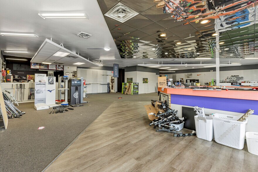 More Photos Of 2235 Bauer Rd, Batavia Unknown For Lease