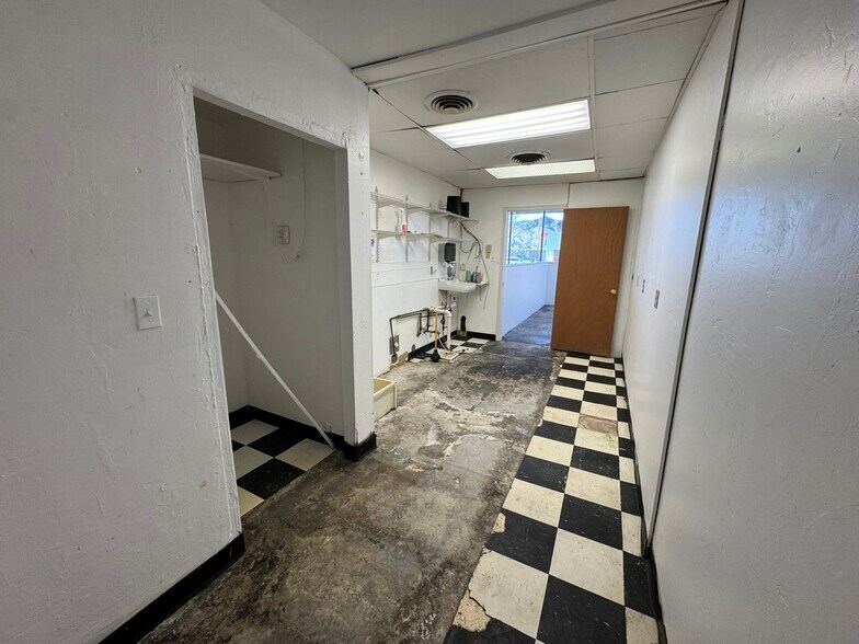 More Photos Of 302-310 N 16th St, Canon City Unknown For Lease