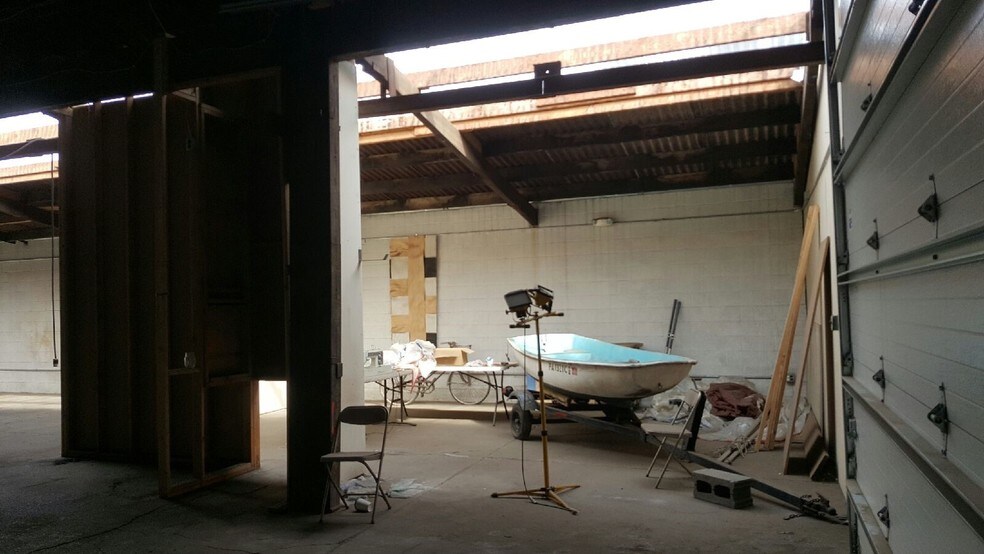 More Photos Of 12 Union St, Modena Warehouse For Lease