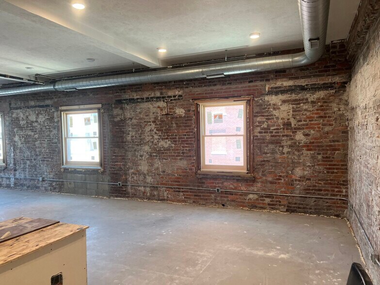 More Photos Of 1040 O St, Lincoln Office For Sale