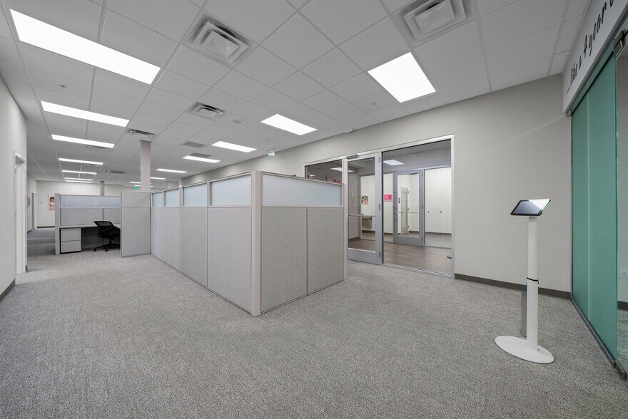 More Photos Of 1930 SW 38th Ave, Ocala Office For Lease