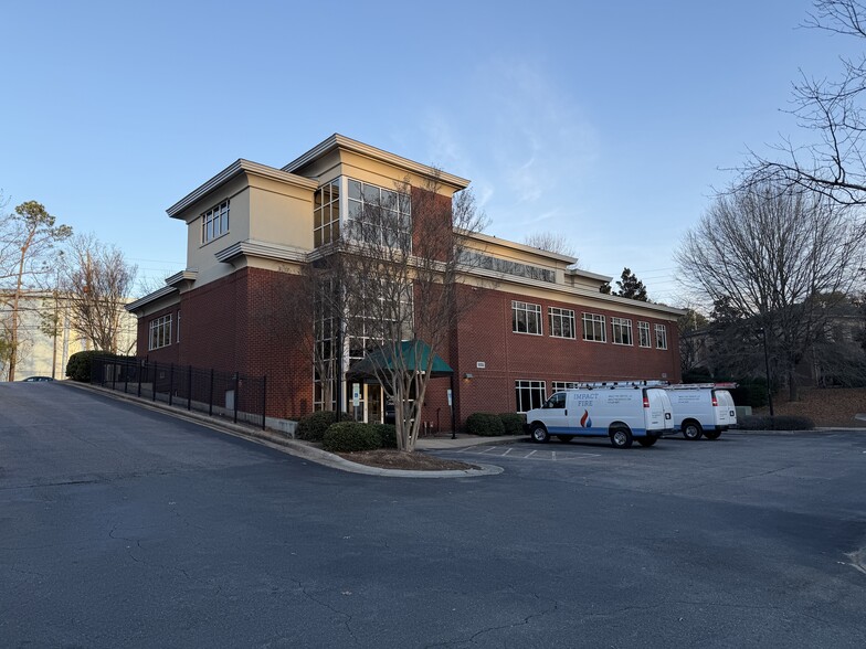 More Photos Of 5838 Six Forks Rd, Raleigh Medical For Lease