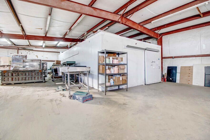 More Photos Of 161 English Rd, Rocky Mount Warehouse For Sale